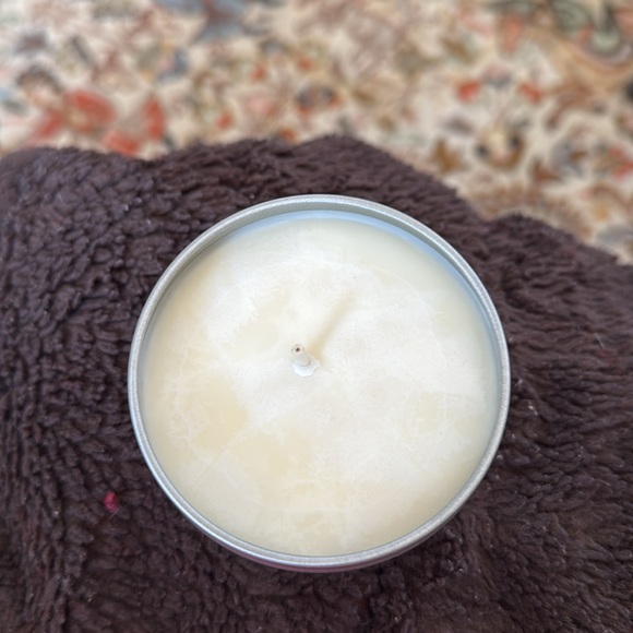 Trader Joe’s Honeycrisp Apple Candle - Picture 3 of 3